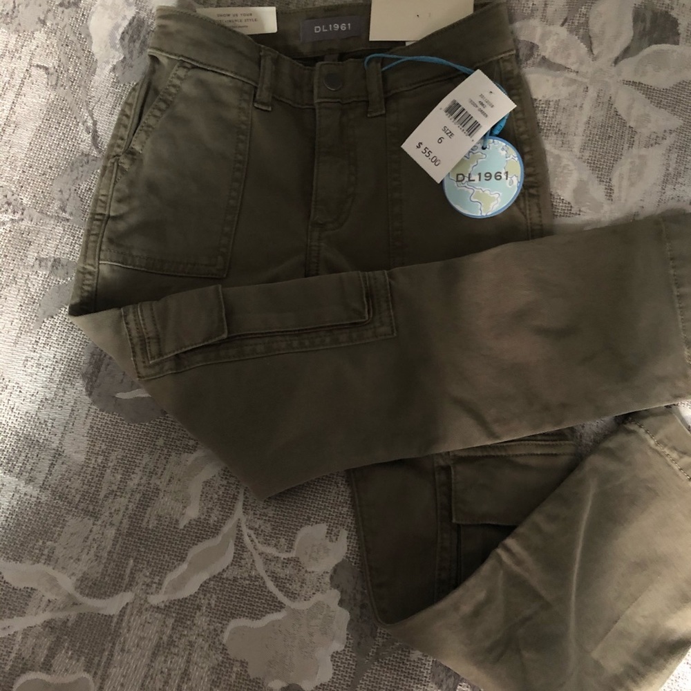 Nwt boys olive cargo pants DL1961 size 6